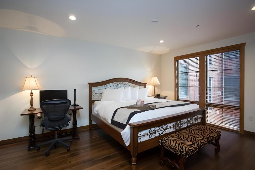 silver baron lodge at deer valley