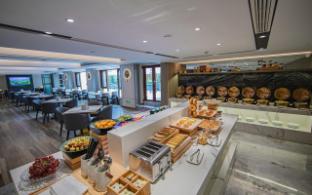 echarm plus hotel xiangyang minfa century new town