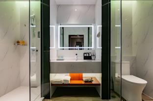 borrman hotel xian north high speed railway station