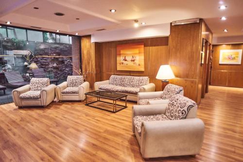 primacy apart hotel