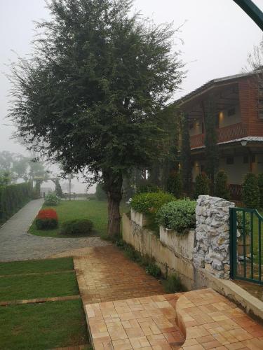 sang poy cottage sha extra plus