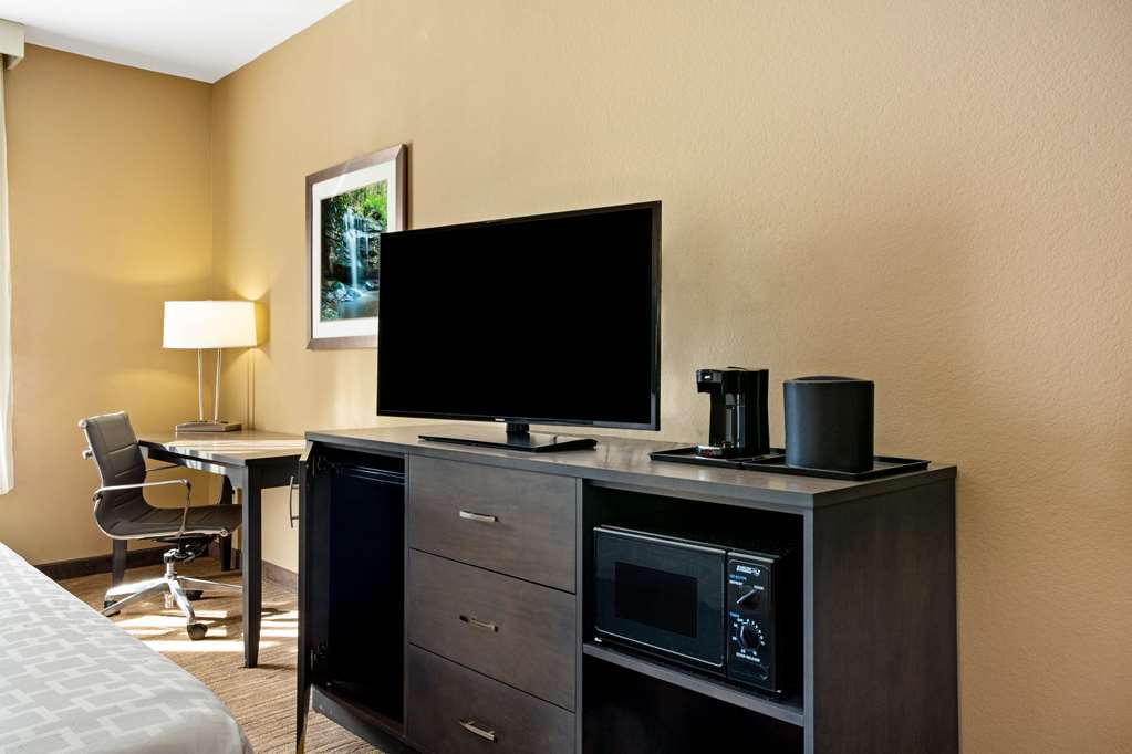 la quinta inn and suites by wyndham boone university