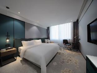 vx hotel wuzhou south high speed railway station