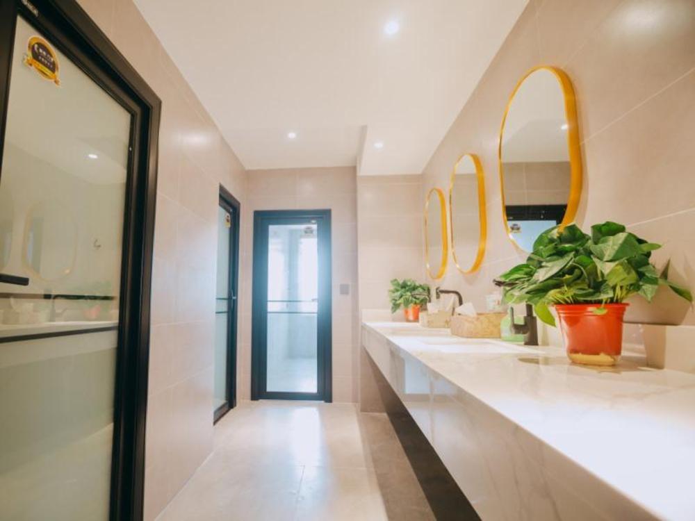 green tree inn luoyang fenghuang mansion mudan square metro station