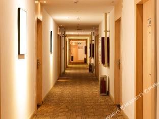 shell hotel rizhao donggang district haiqu park east haiqu road night market shidai square