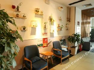 shell hotel rizhao donggang district haiqu park east haiqu road night market shidai square