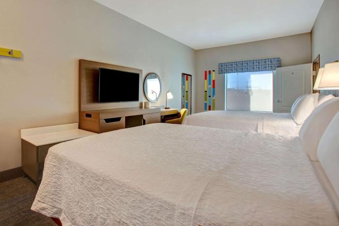 hampton inn and suites borger