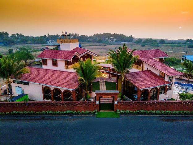 Sa Golden Resort , Murud-Janjira,Murud>>Kashid,3 star