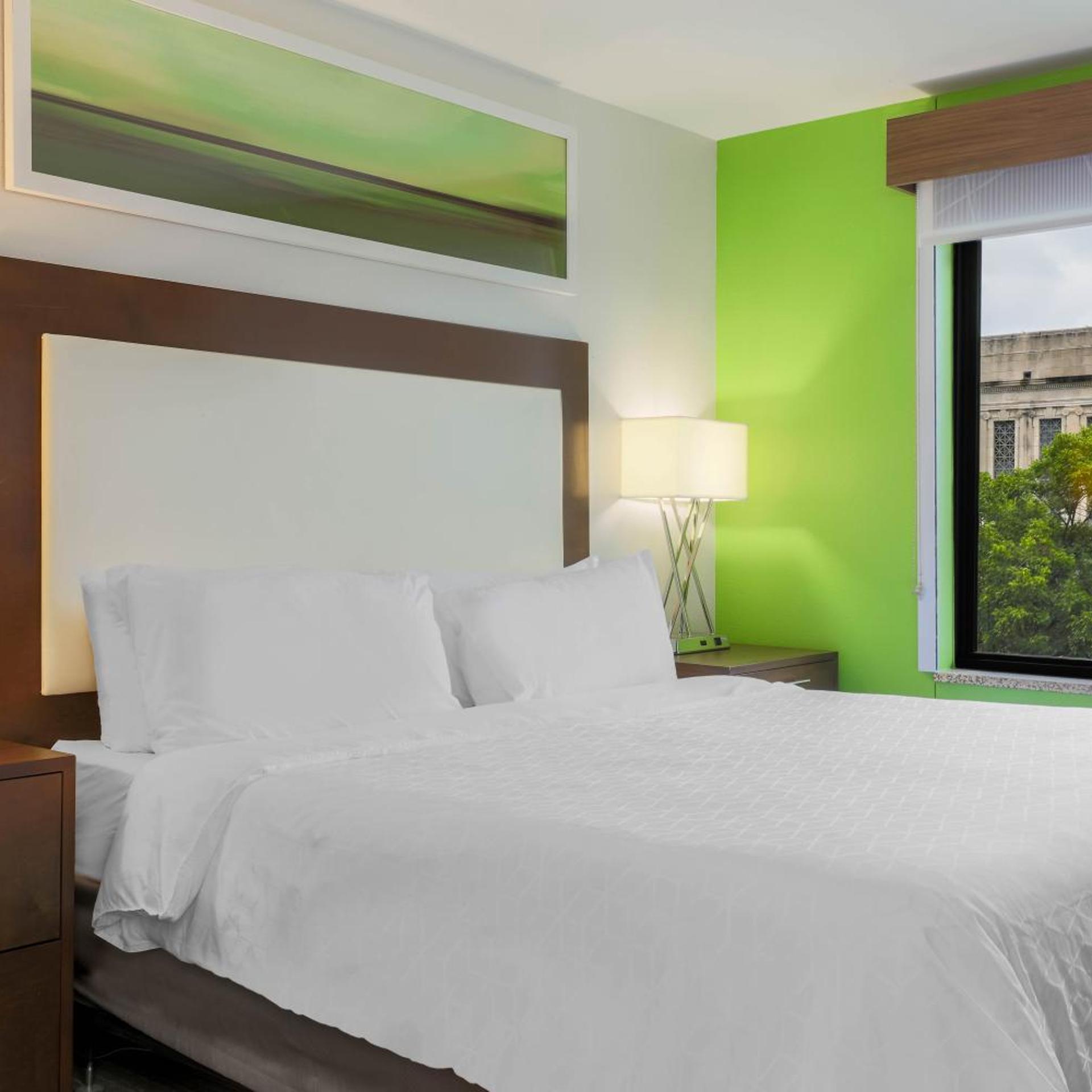 holiday inn express and suites fort worth downtown by ihg
