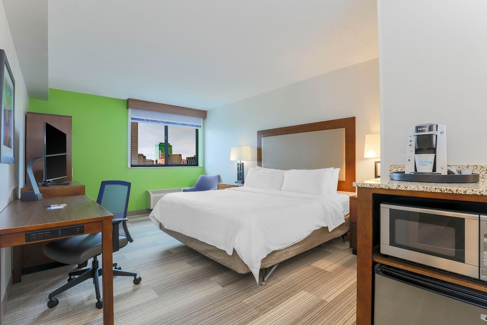 holiday inn express and suites fort worth downtown by ihg