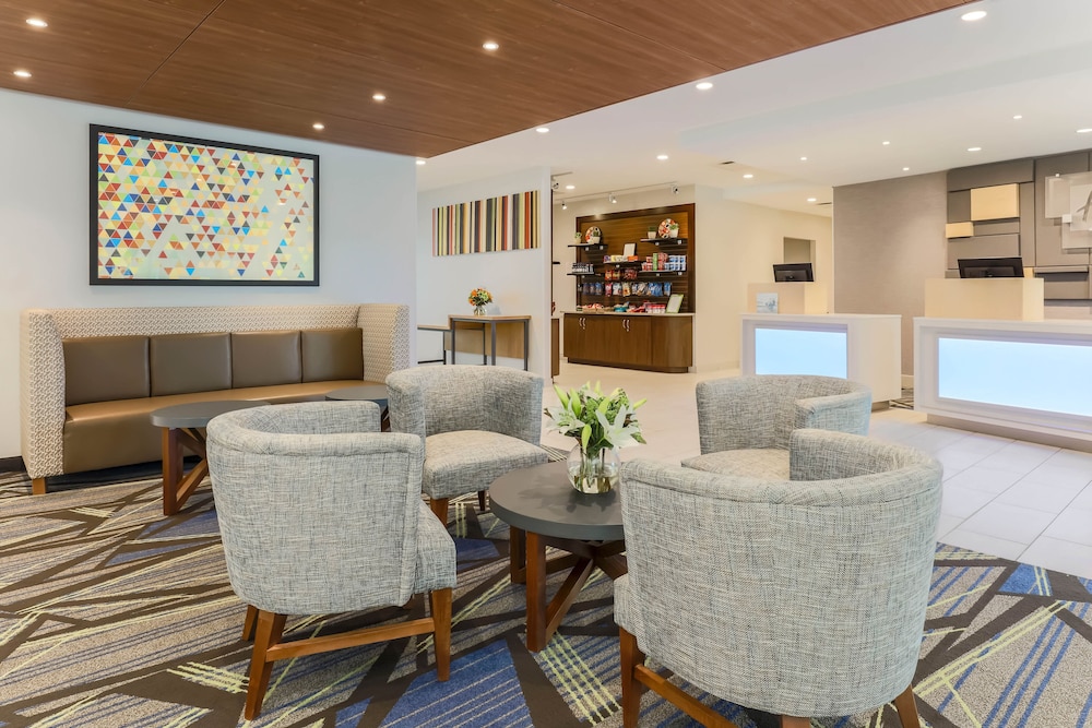 holiday inn express and suites fort worth downtown by ihg