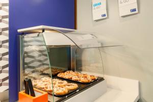 Holiday Inn Express & Suites Fort Worth Downtown By Ihg,Texas>>Fort Worth,3 star