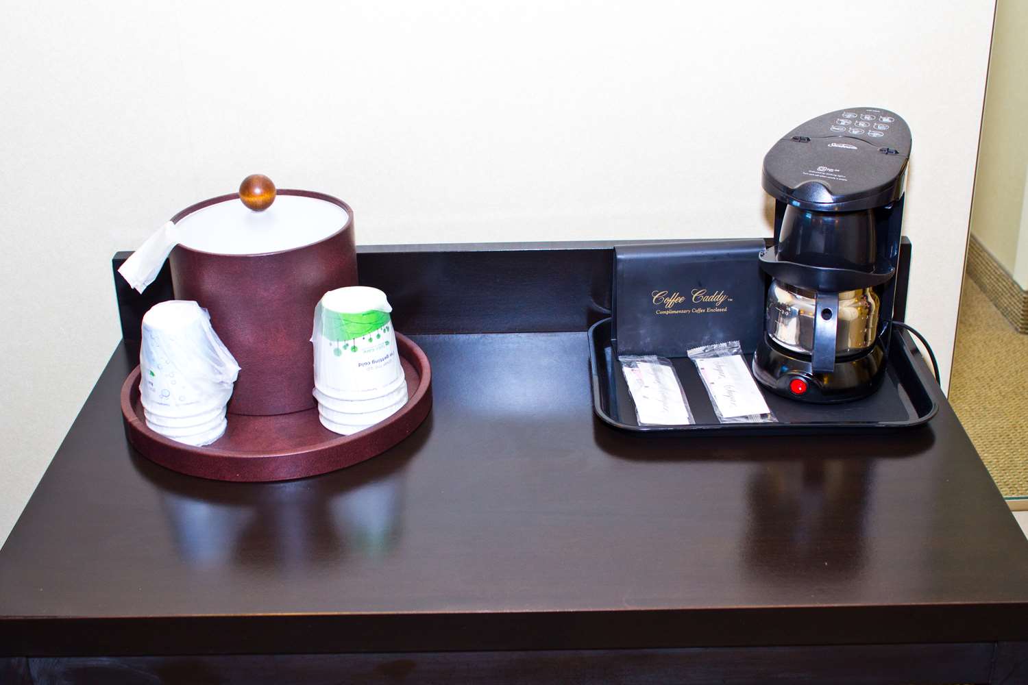 hampton inn and suites boston crosstown center