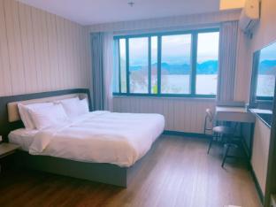 hanting hotel qiandaohu tourist wharf center