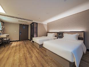 hanting hotel xian railway station south square