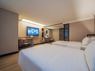 hanting hotel xian railway station south square