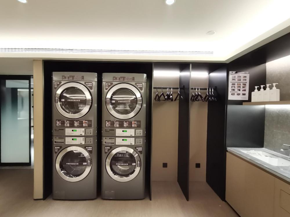 ji hotel shanghai jinjiang action park metro station