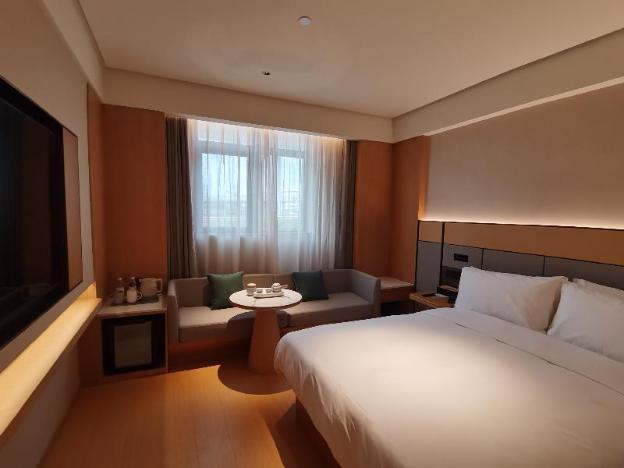 ji hotel shanghai jinjiang action park metro station