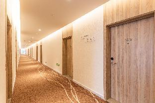 hanting hotel zhengzhou east railway station east square