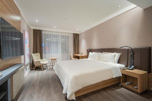 hanting hotel jiujiang railway station square