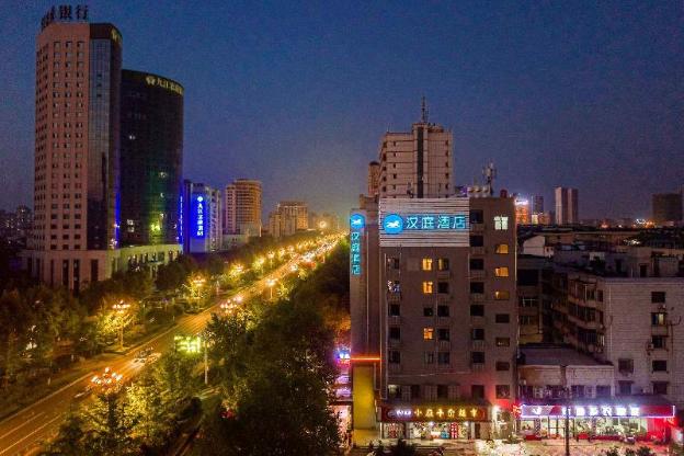 hanting hotel jiujiang railway station square