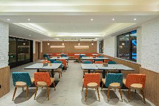 hanting hotel jiujiang railway station square