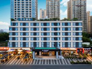 ji hotel chongqing caijia metro station