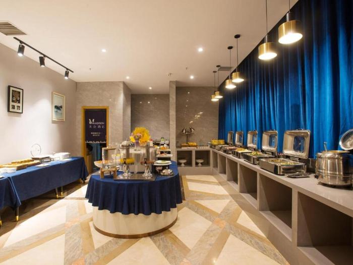 madison hotel zhengzhou zhongyuan futa