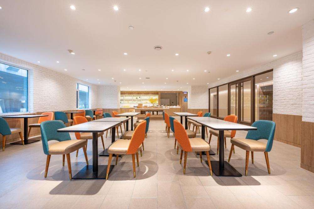 hanting hotel jinan yingxiongshan road luneng lingxiucheng