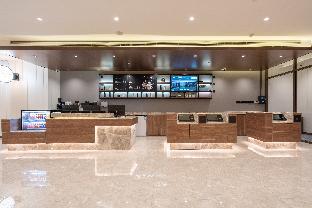 hanting hotel jinan yingxiongshan road luneng lingxiucheng