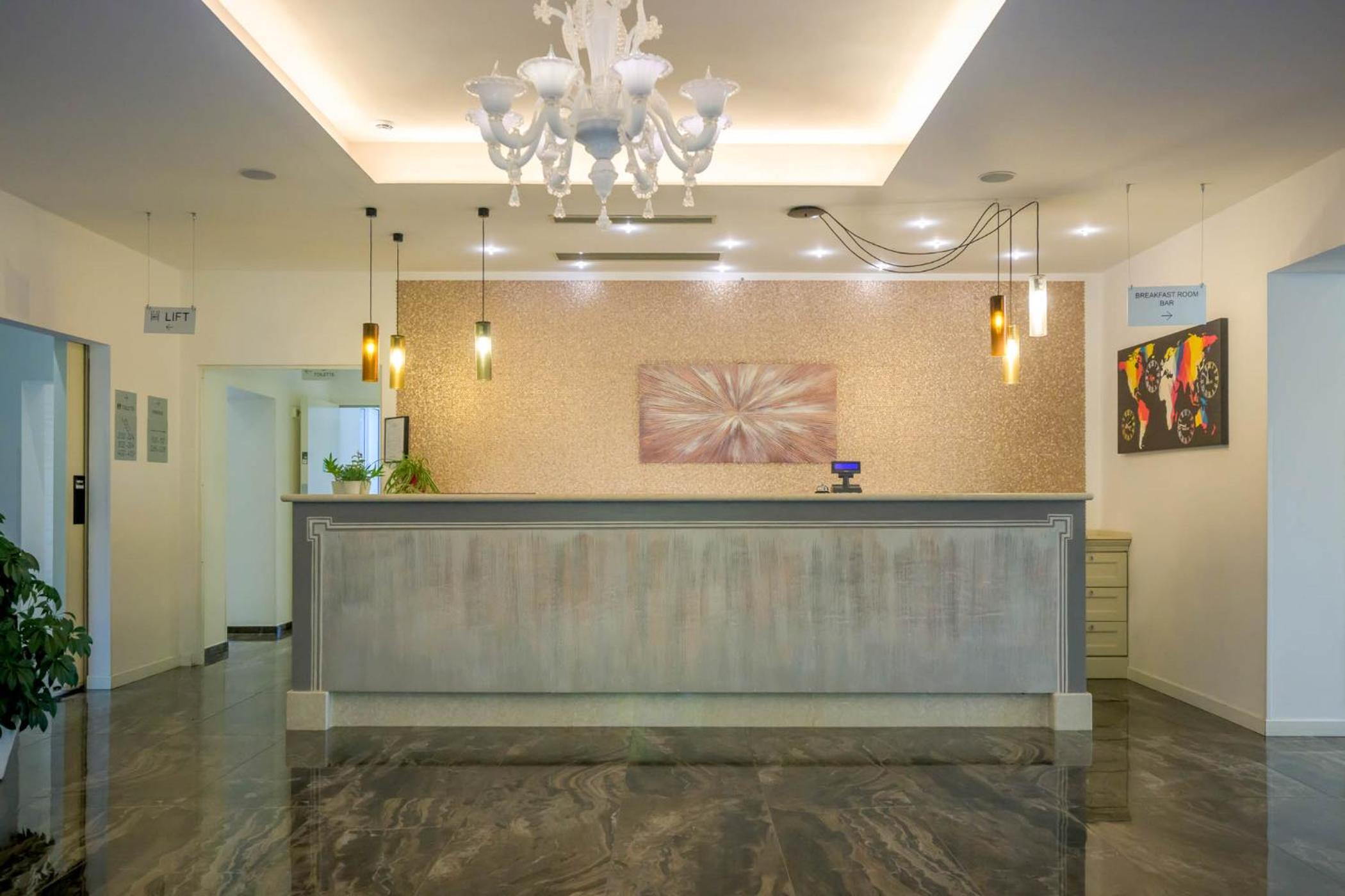 Hotel Villa Paradiso Suite,Desenzano Del Garda>>Brescia,4 star