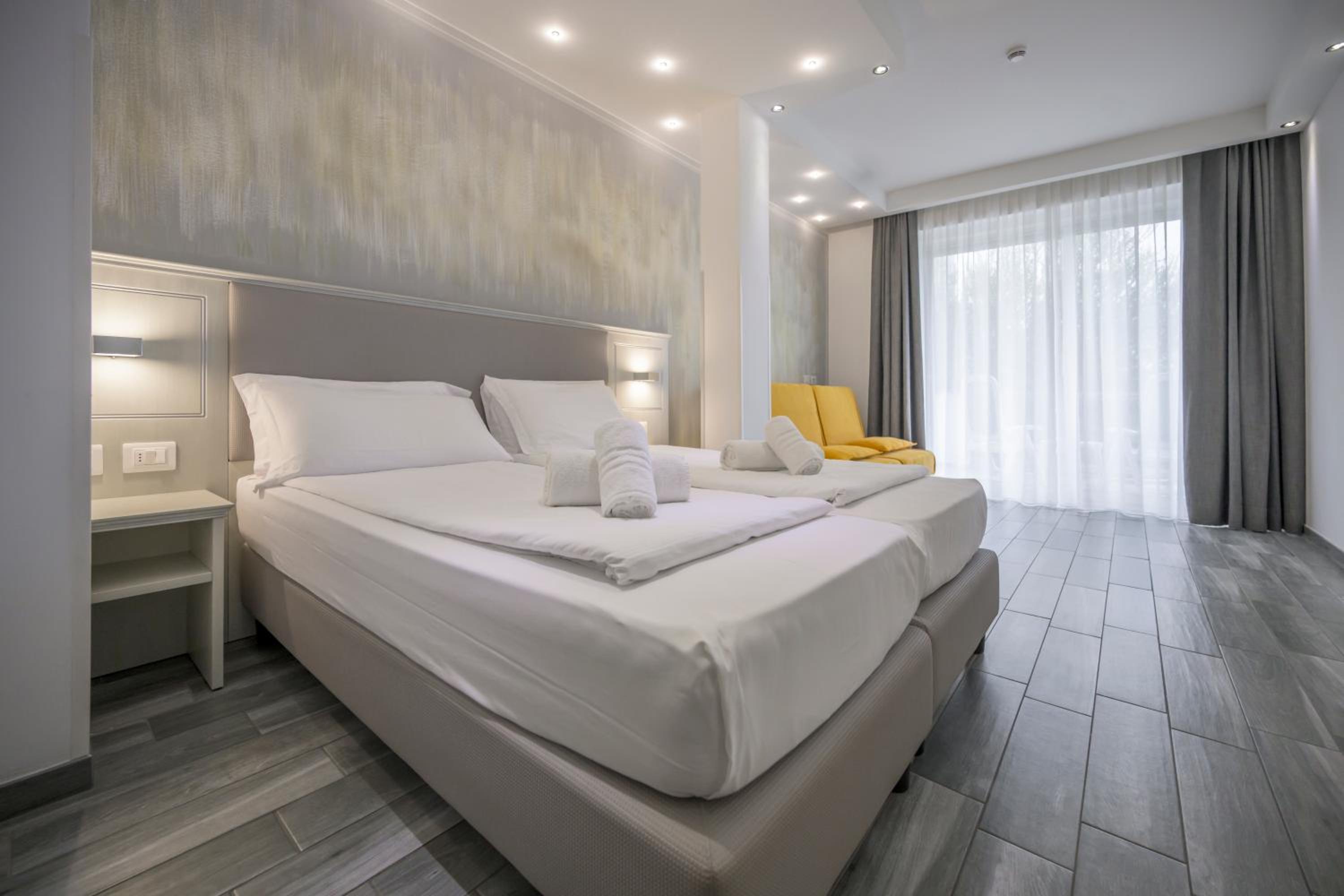 hotel villa paradiso suite
