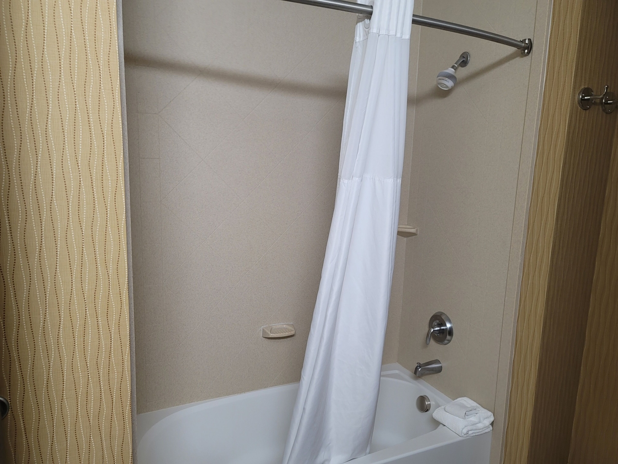 hampton inn austin oak hill