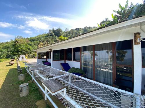 de pointe resort and resto