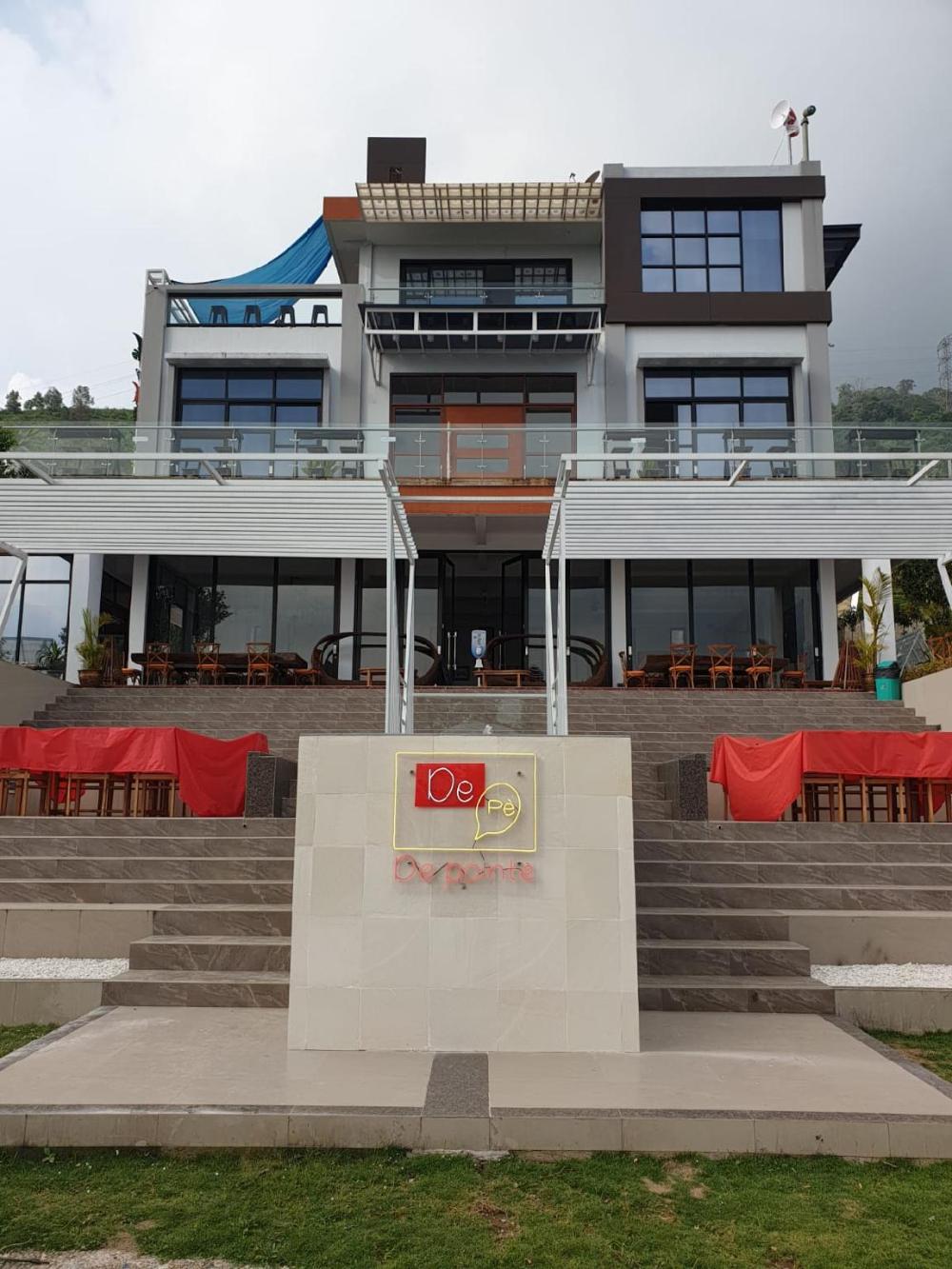 de pointe resort and resto