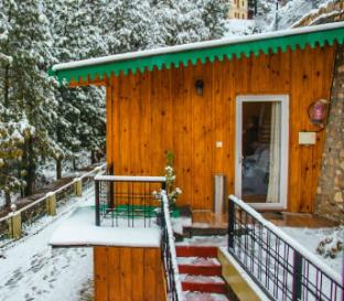The Himalayan Living Whisling Pines Home Stay