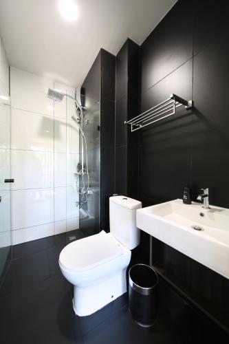 the wood pattani hotel