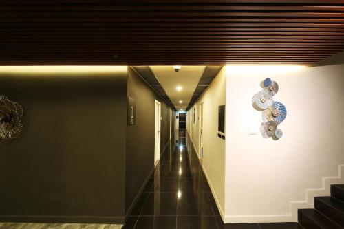 the wood pattani hotel
