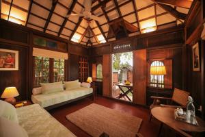 samiira on ashtamudi lake