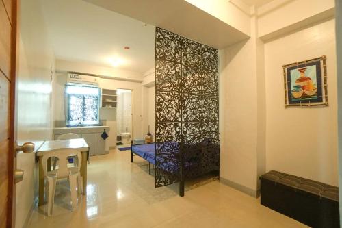 budget backpackers transient house near naia