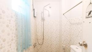 budget backpackers transient house near naia
