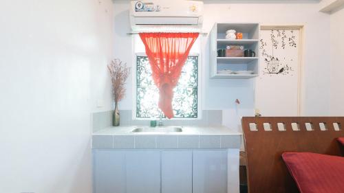 budget backpackers transient house near naia