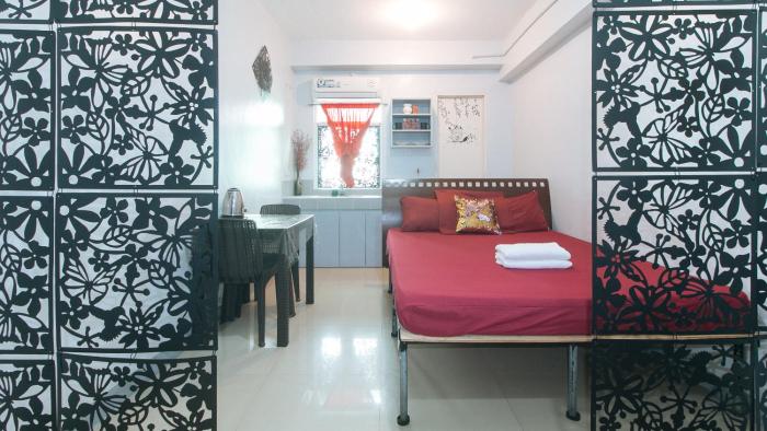 budget backpackers transient house near naia