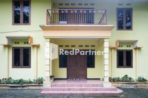 villa handayani songgoriti redpartner