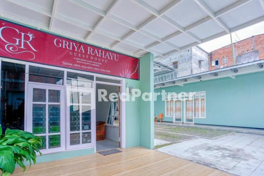 griya rahayu guesthouse redpartner near jatim park 2 batu