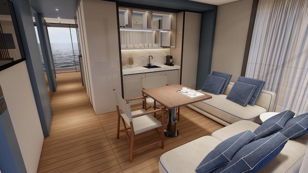 albergo yacht club marina di loano