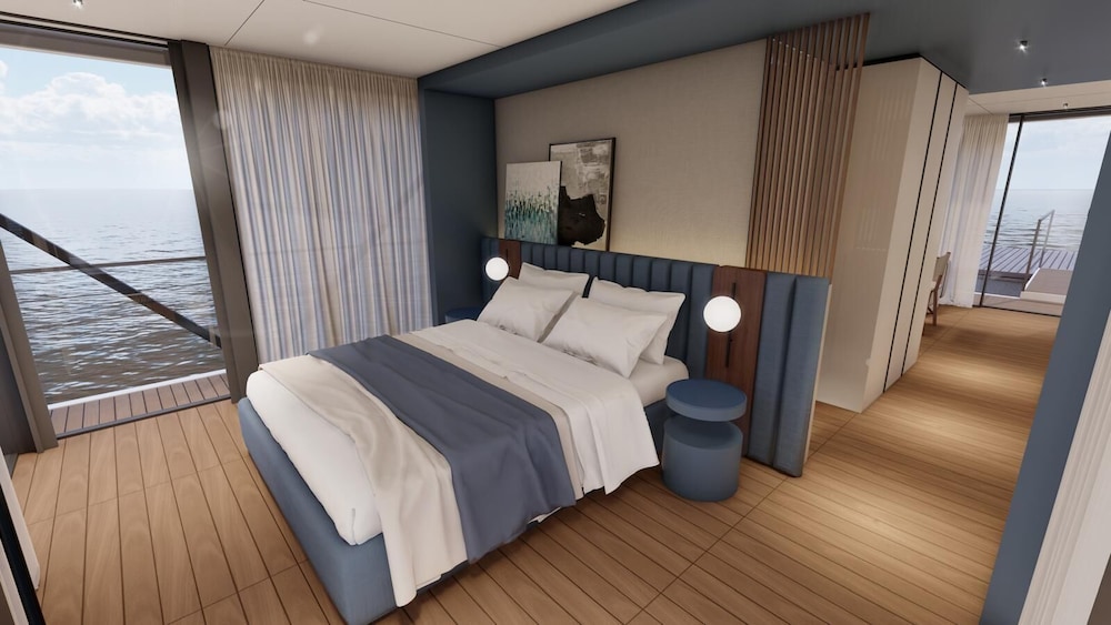 albergo yacht club marina di loano