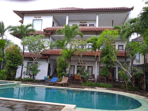 family house hotel kuta