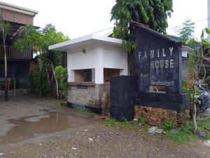 family house hotel kuta