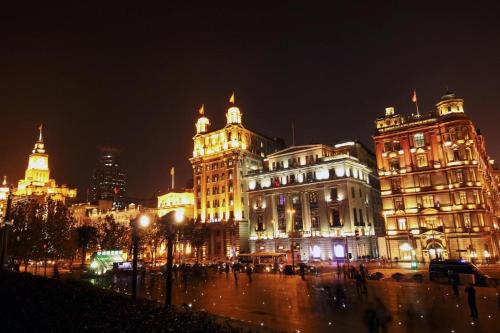 jinglai hotel shanghai bund east nanjing road pedestrian street